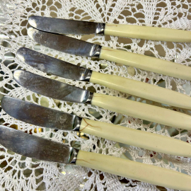 Ножи десертные (маленькие) 19,5см. з-д им.Кирова. Нерж сталь, карболит ручки. Трещины. Цена за 6шт. Картинка 3